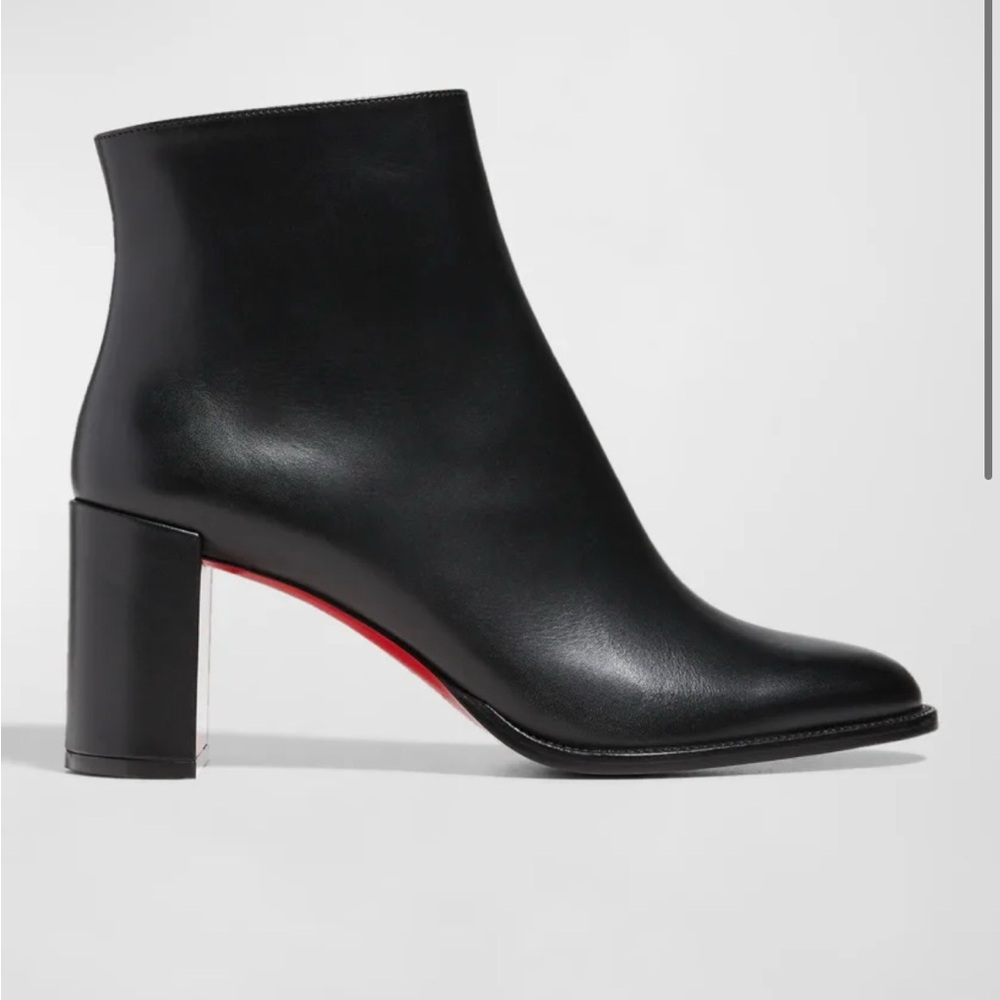 CL  black booties Brand new 6.5 (adoza zip ankle booties)